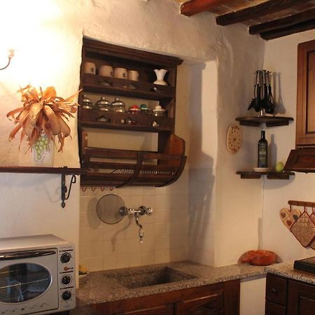 Petite Maison, Nel Borgo Di Cetona Esterno foto