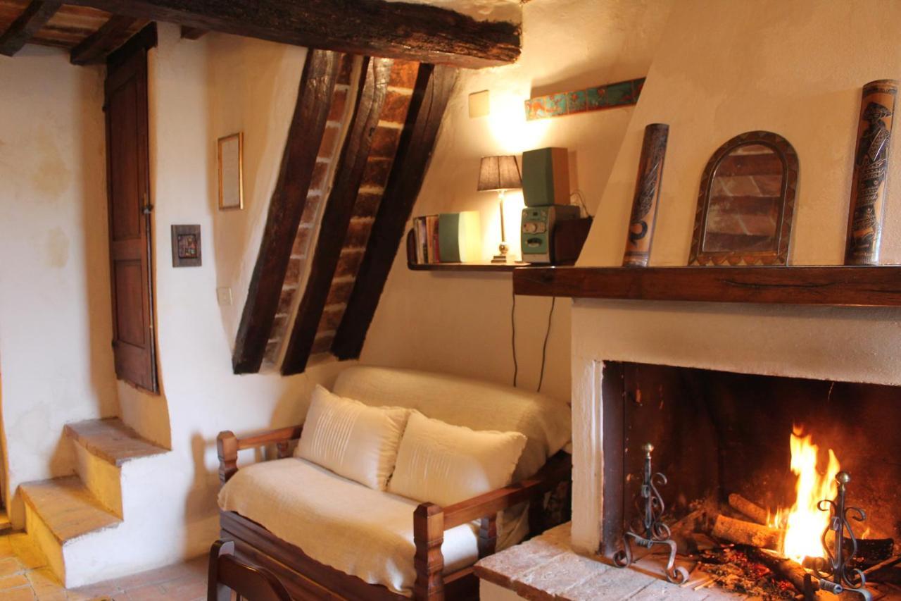 Petite Maison, Nel Borgo Di Cetona Esterno foto