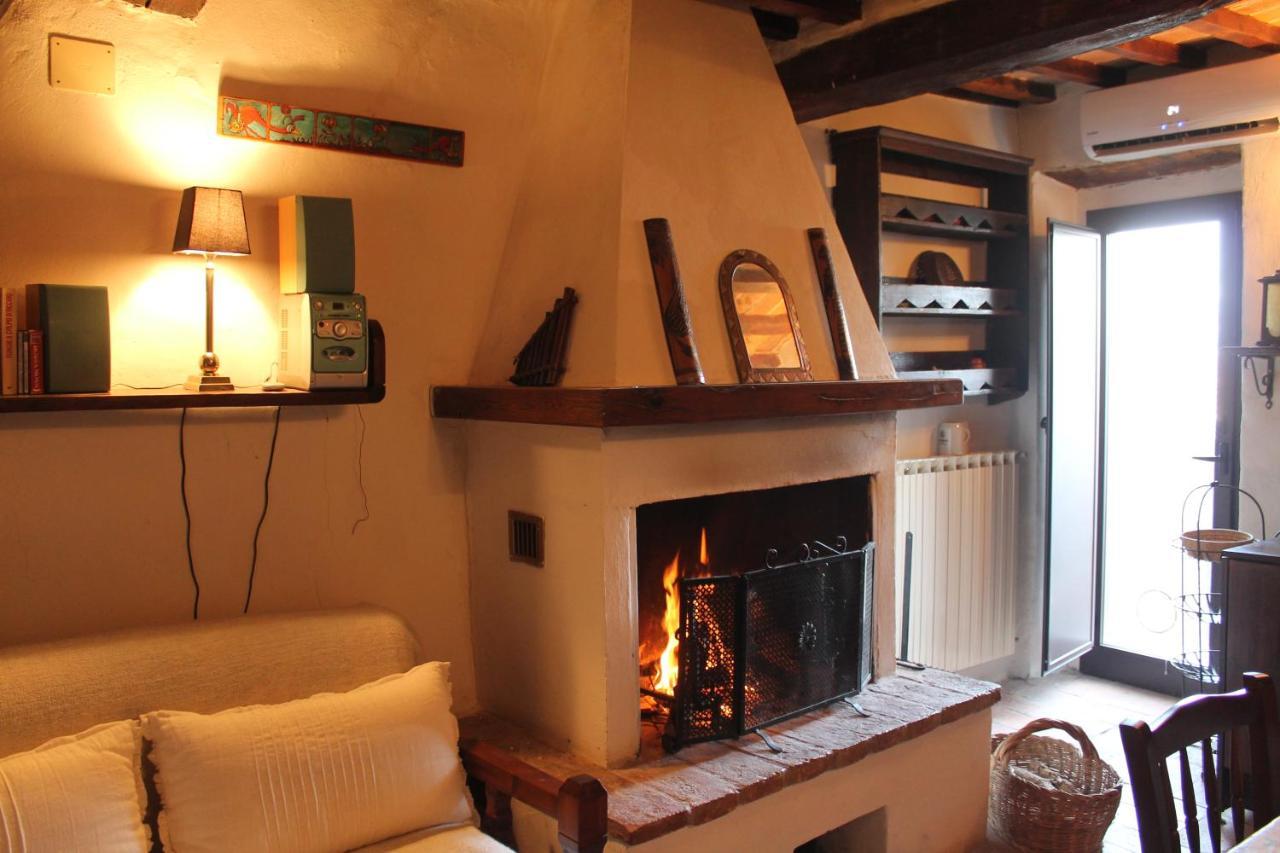 Petite Maison, Nel Borgo Di Cetona Esterno foto